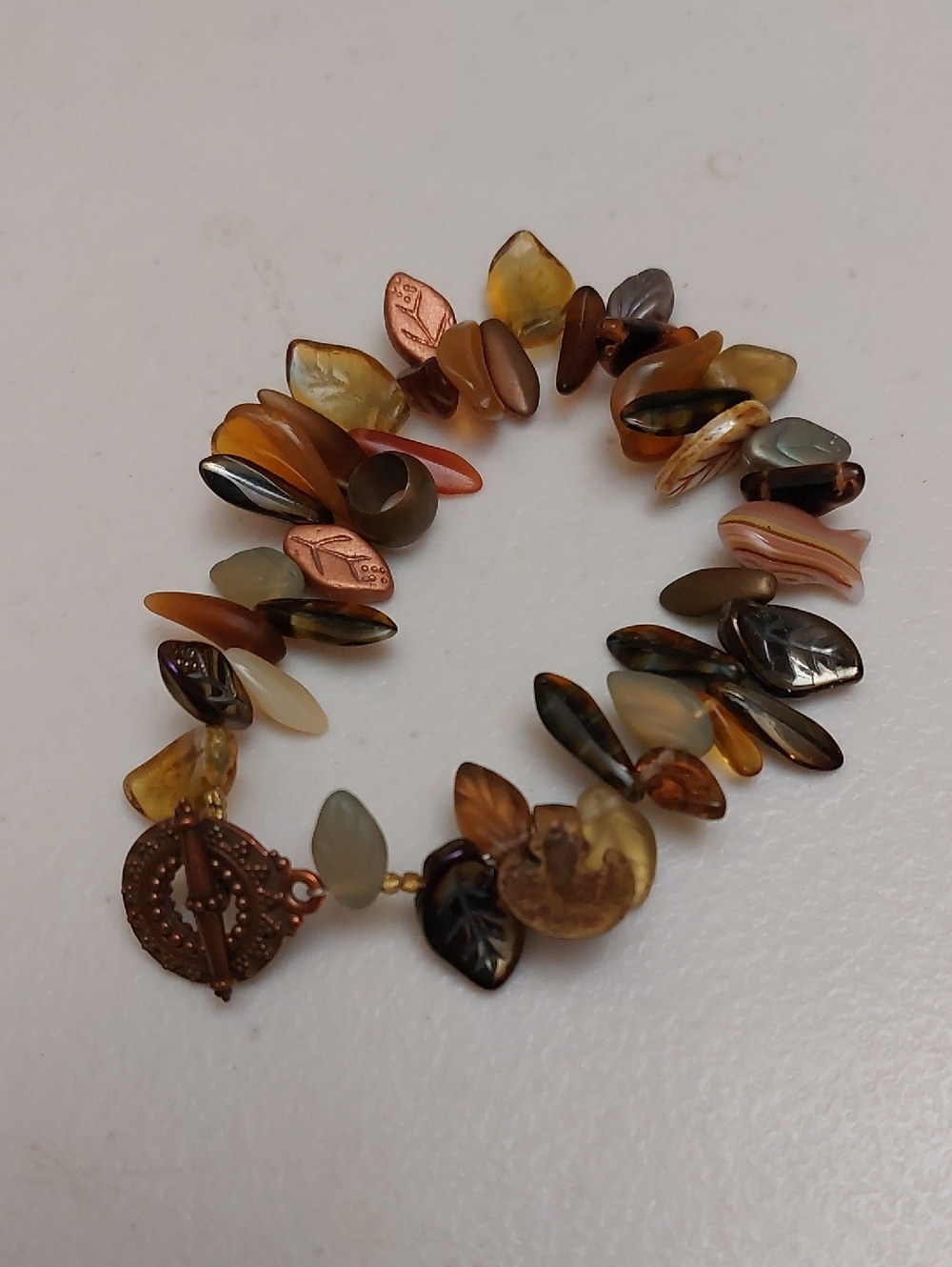 Earthtone Colors Leaf Pressed Glass Beads Toggle Bracelet Copper Tone Clasp - Picture 4 of 5